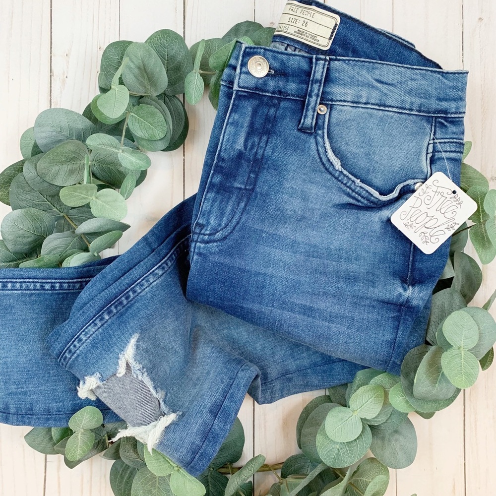 {Free People} High Rise Busted Ripped Skinny Jeans